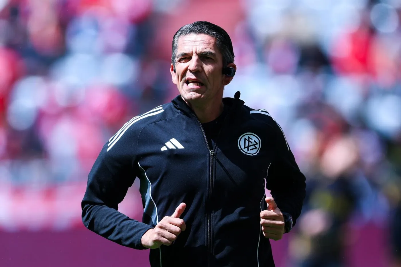 Un arbitre allemand émouvant après son dernier match