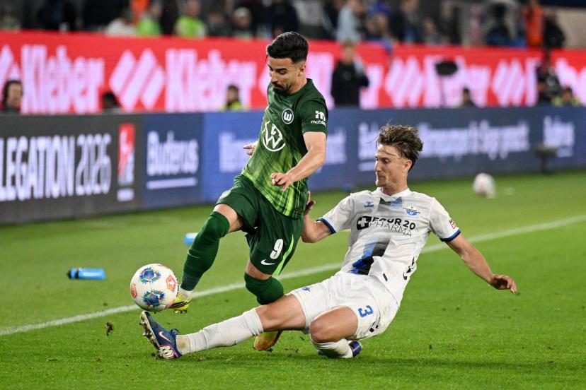 Match entre Wolfsburg et Paderborn lors du barrage aller de Bundesliga