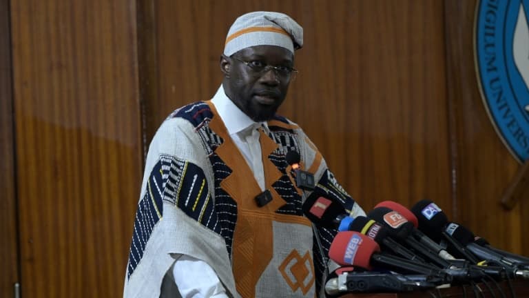Le Premier ministre sénégalais Ousmane Sonko lors d’un discours à l’université Cheikh Anta Diop de Dakar, le 16 mai 2024