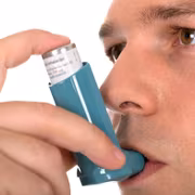 Diagnostiquer l'asthme grâce au VEMS. Crédit : Marin Conic-Fotolia