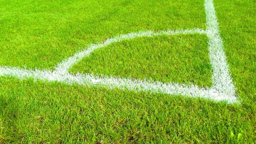 Place au match retour de ces barrages Ligue 1/Ligue 2, entre Nice et l’AS Saint-Etienne, ce vendredi.
