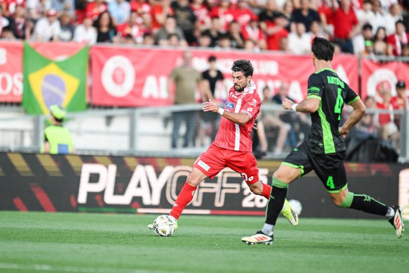 Patrick Cutrone et Monza retrouvent la Serie A, malgré une finale retour de play-offs mal maîtrisée contre Catanzaro.