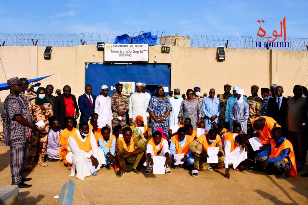 cf53477e-f358-46b2-9c1f-de843f48568d